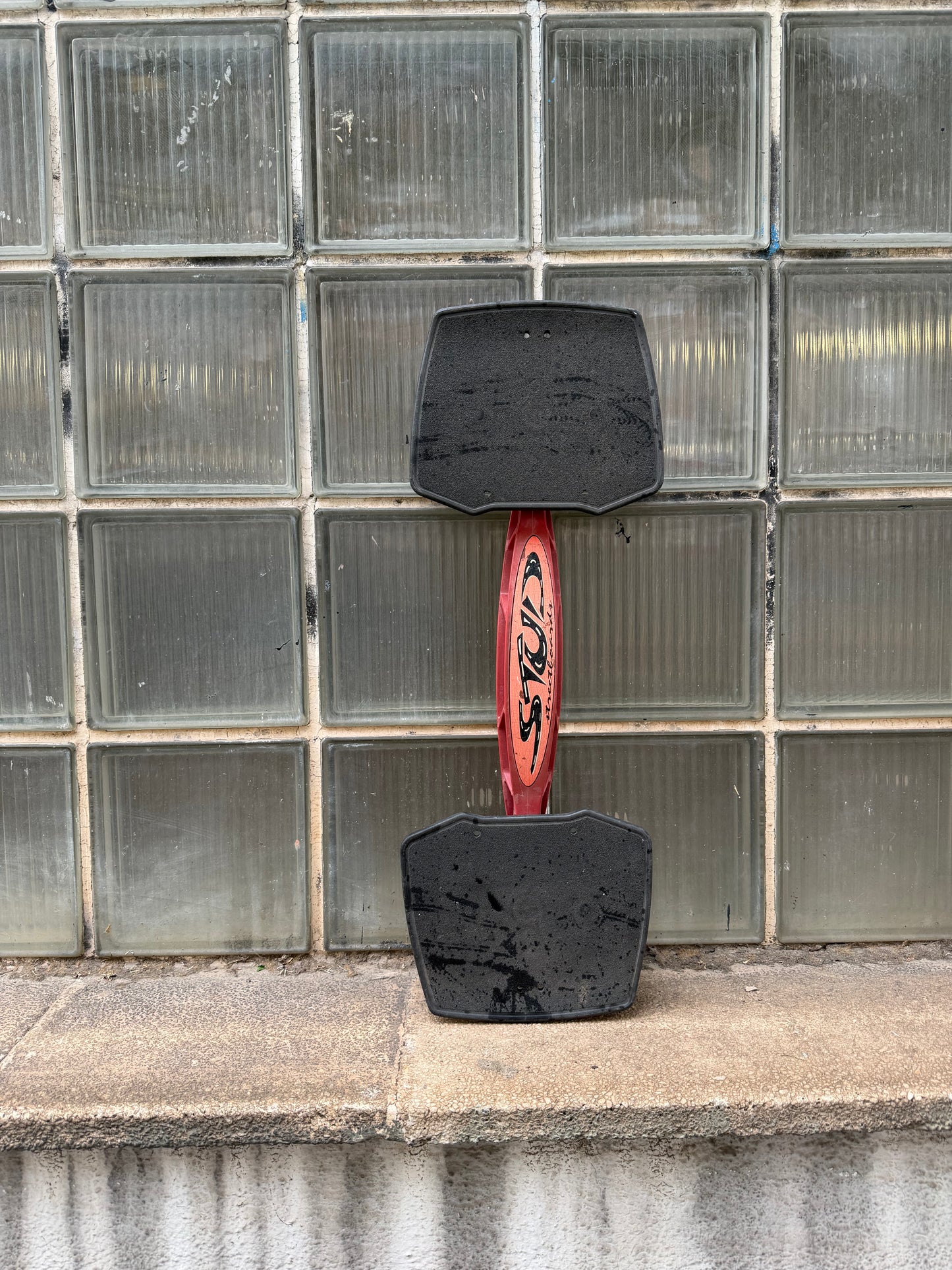 Stud Snakeboard – Vintage Second-Hand Snakeboard (Great Condition)