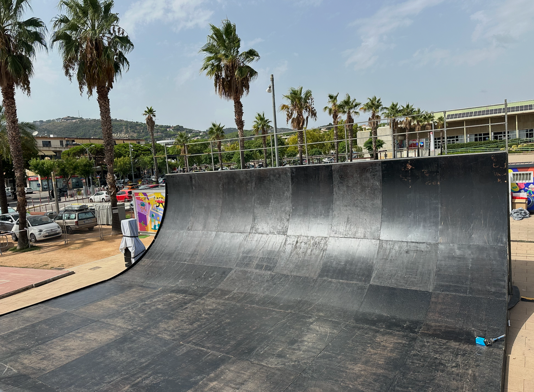 How to Build a Halfpipe !!