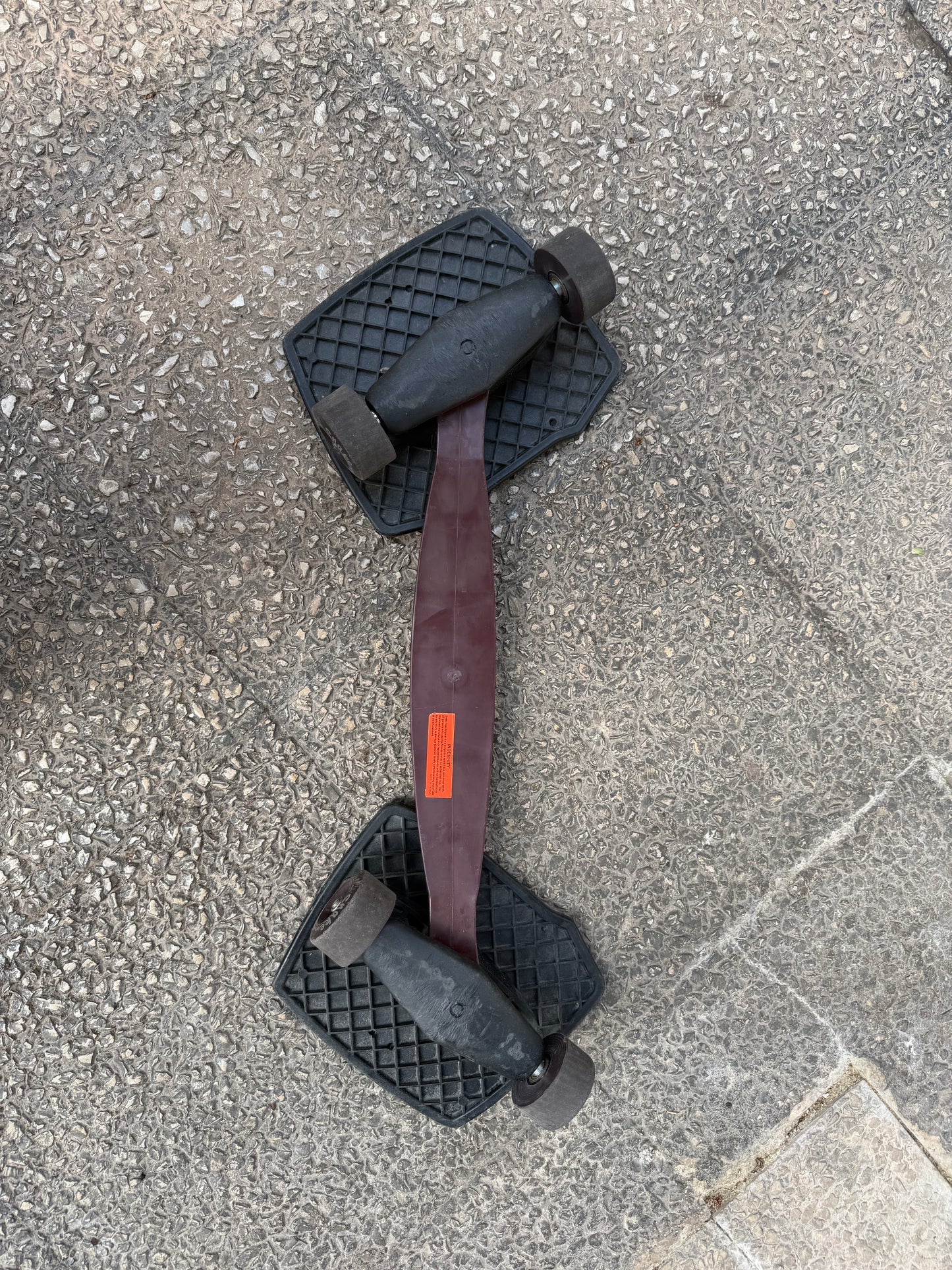 Snakeboard Browser – Classic Second-Hand Snakeboard (Great Condition)
