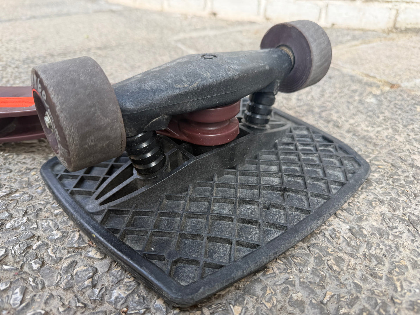 Snakeboard Browser – Classic Second-Hand Snakeboard (Great Condition)