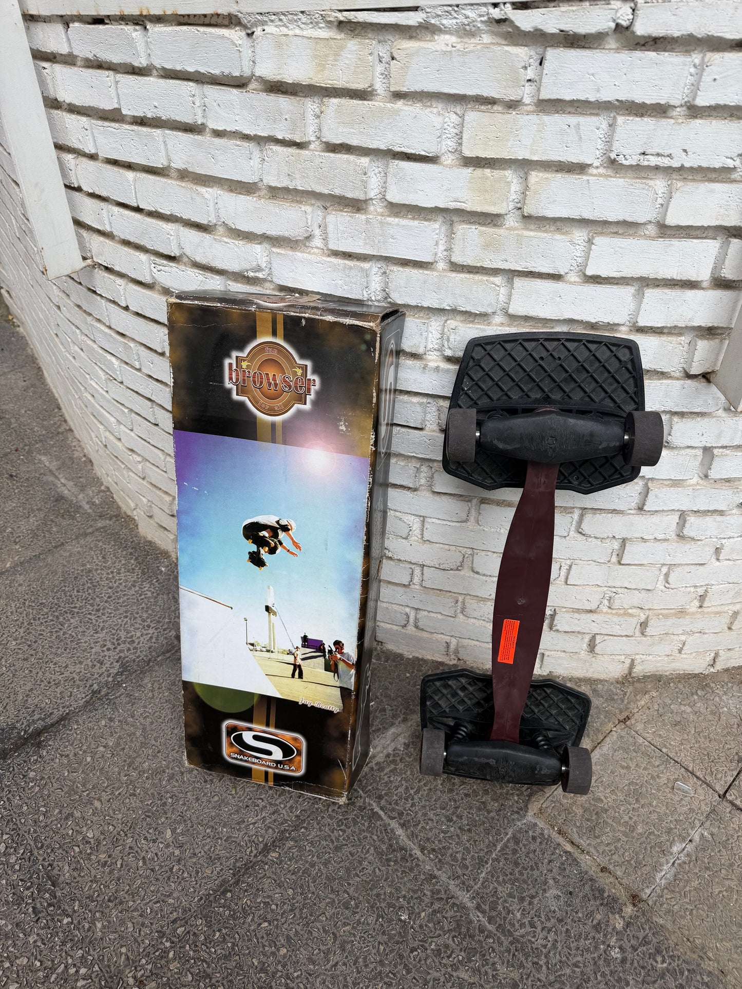 Snakeboard Browser – Classic Second-Hand Snakeboard (Great Condition)